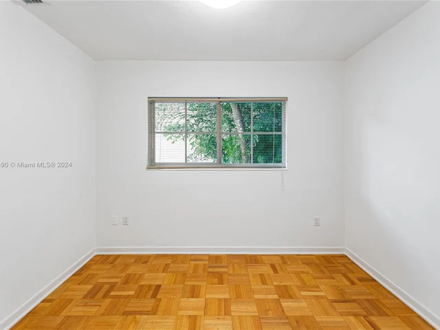 550 N Vittorio Ave, Coral Gables FL 33146