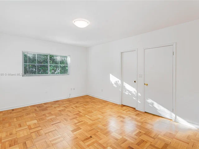 550 N Vittorio Ave, Coral Gables FL 33146