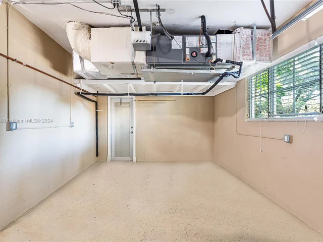 550 N Vittorio Ave, Coral Gables FL 33146