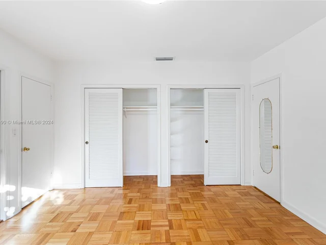 550 N Vittorio Ave, Coral Gables FL 33146