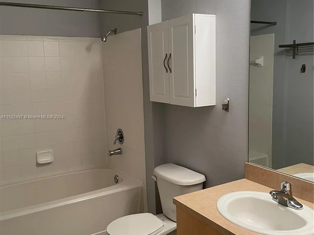 533 NE 3rd Ave # 131, Fort Lauderdale FL 33301