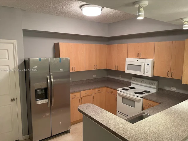 533 NE 3rd Ave # 131, Fort Lauderdale FL 33301