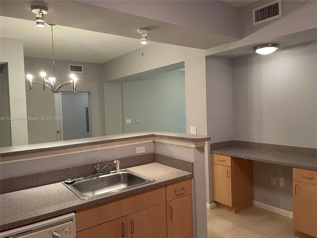 533 NE 3rd Ave # 131, Fort Lauderdale FL 33301