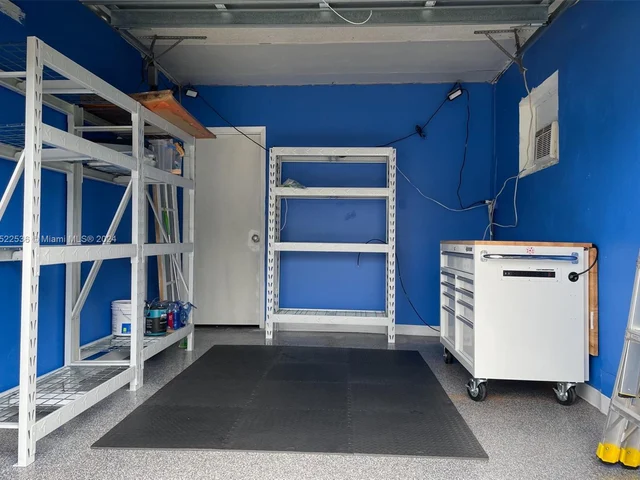 7956 NW 1st Ct, Margate FL 33063