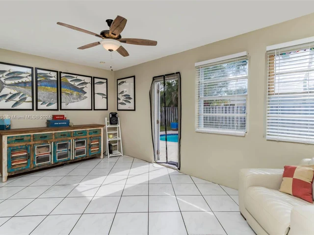 7956 NW 1st Ct, Margate FL 33063