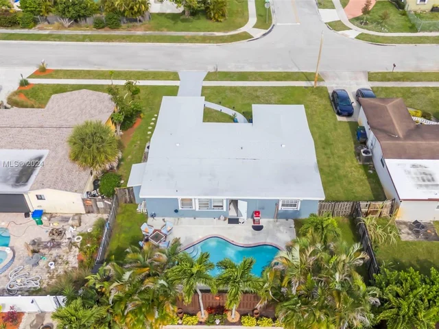 7956 NW 1st Ct, Margate FL 33063