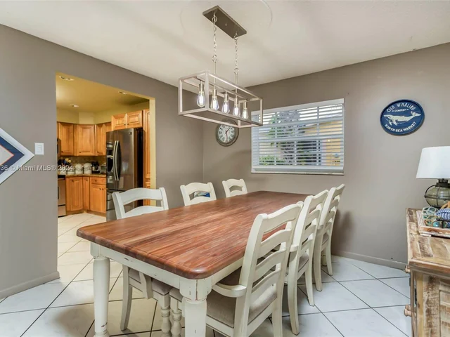 7956 NW 1st Ct, Margate FL 33063