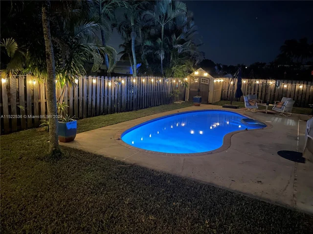 7956 NW 1st Ct, Margate FL 33063