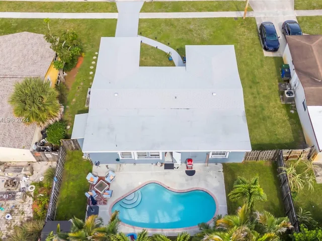 7956 NW 1st Ct, Margate FL 33063