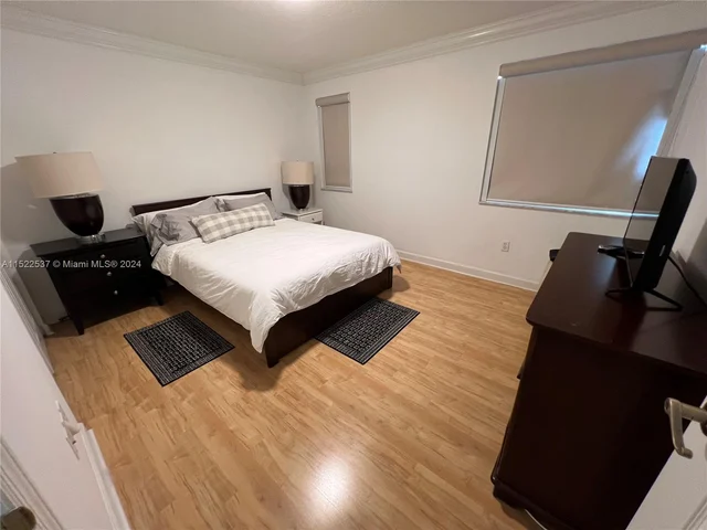 6498 NW 113th Pl, Doral FL 33178