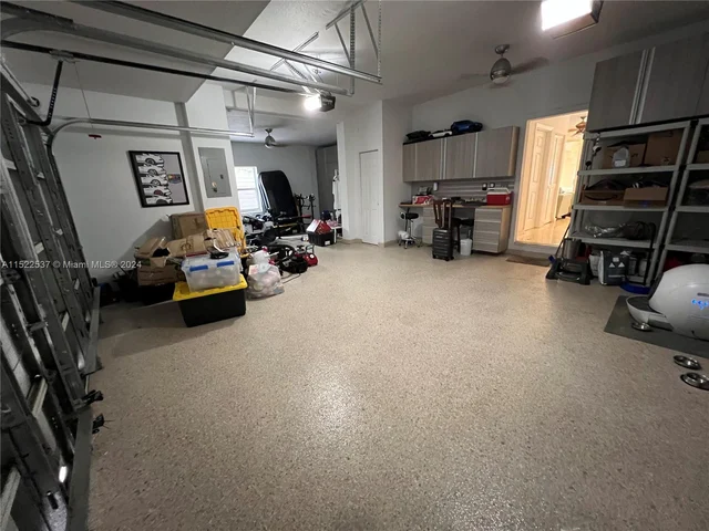 6498 NW 113th Pl, Doral FL 33178