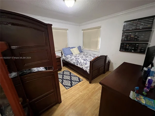 6498 NW 113th Pl, Doral FL 33178