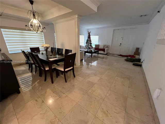 6498 NW 113th Pl, Doral FL 33178