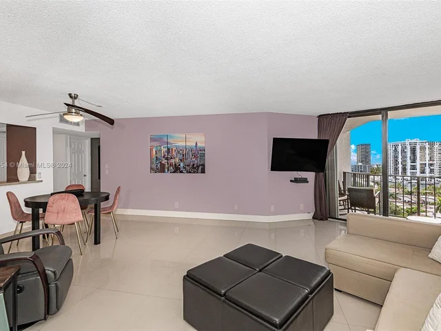 400 Leslie Dr # 1011, Hallandale Beach FL 33009