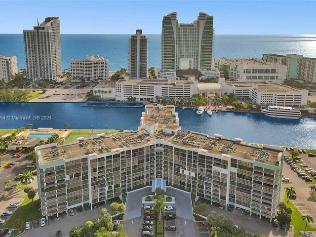 400 Leslie Dr # 1011, Hallandale Beach FL 33009