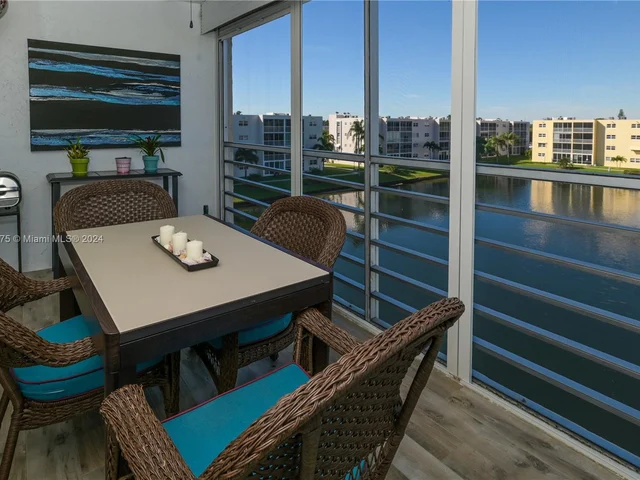 1024 SE 4th Ave # 405, Dania Beach FL 33004