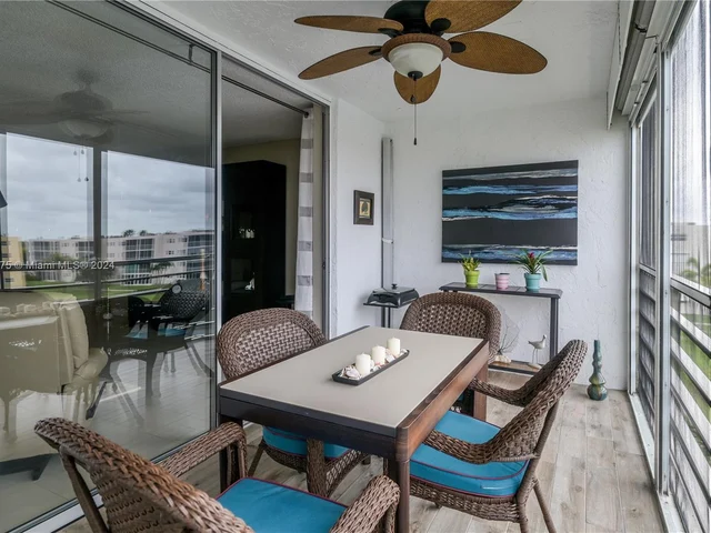 1024 SE 4th Ave # 405, Dania Beach FL 33004