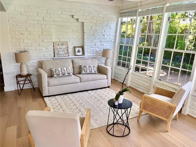 535 NE 50th Ter, Miami FL 33137