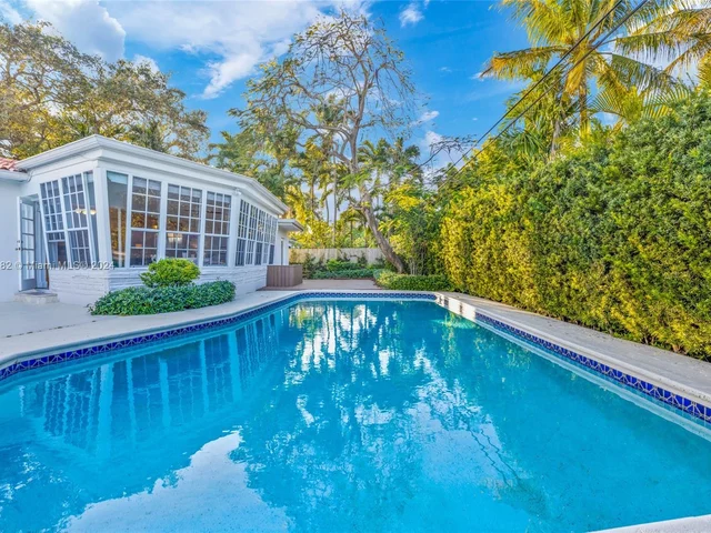 535 NE 50th Ter, Miami FL 33137