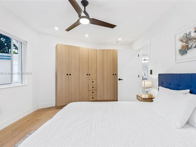 535 NE 50th Ter, Miami FL 33137