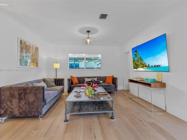 535 NE 50th Ter, Miami FL 33137