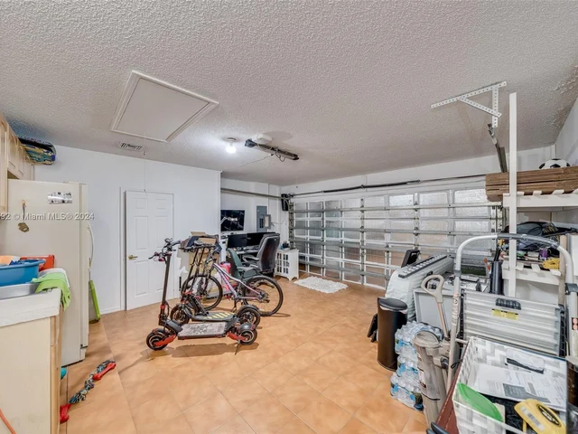 34th terrace SW 34th Ter # 5032, Hollywood FL 33312