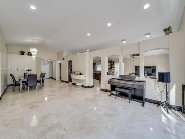 34th terrace SW 34th Ter # 5032, Hollywood FL 33312