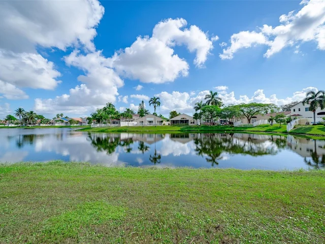 34th terrace SW 34th Ter # 5032, Hollywood FL 33312