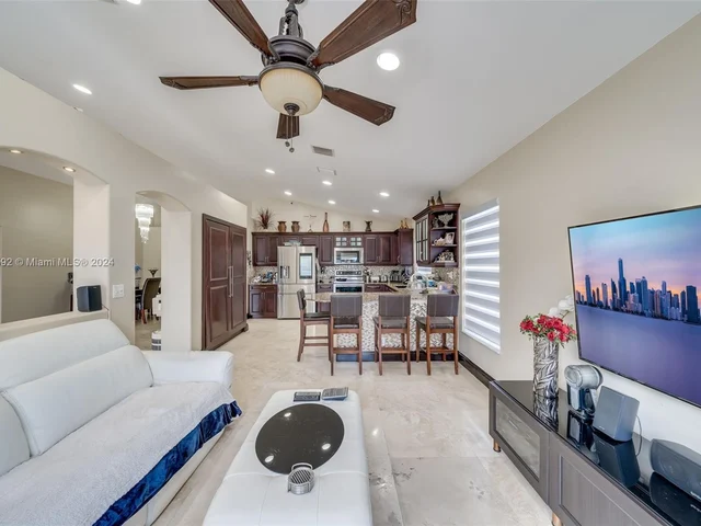 34th terrace SW 34th Ter # 5032, Hollywood FL 33312