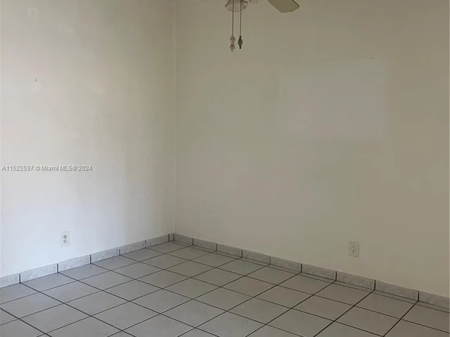 501 Blue Heron Dr # A, Hallandale Beach FL 33009