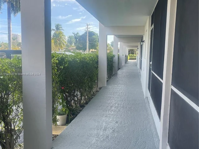 501 Blue Heron Dr # A, Hallandale Beach FL 33009