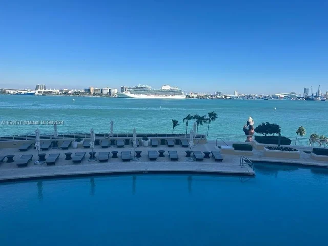 848 Brickell Key Dr # 1003, Miami FL 33131