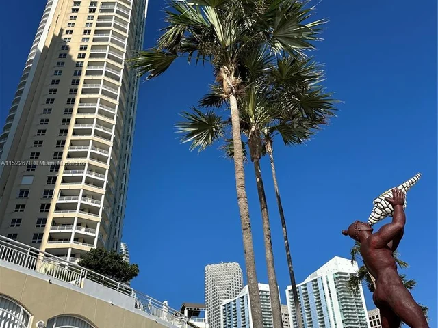 848 Brickell Key Dr # 1003, Miami FL 33131