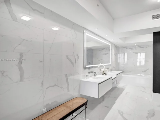 5000 Island Estates Dr # 707, Aventura FL 33160