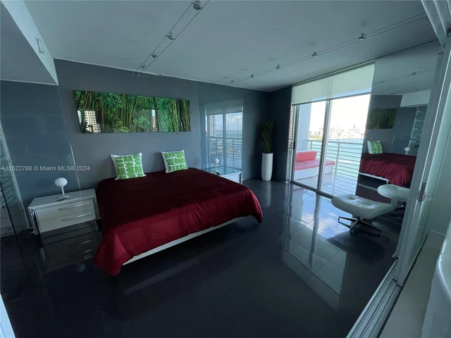 335 S Biscayne Blvd # 1209, Miami FL 33131