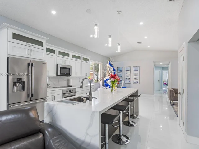 14981 SW 18th St, Miramar FL 33027