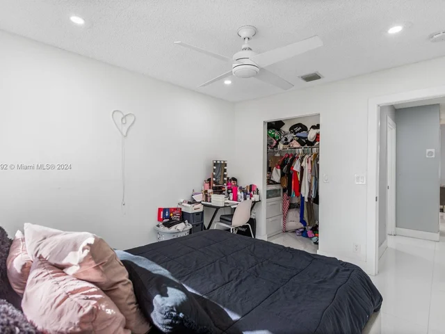 14981 SW 18th St, Miramar FL 33027