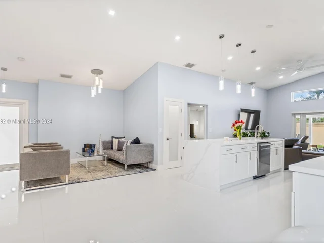 14981 SW 18th St, Miramar FL 33027