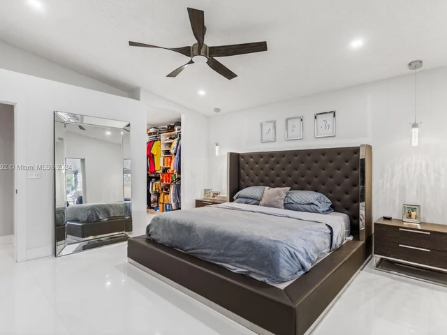 14981 SW 18th St, Miramar FL 33027