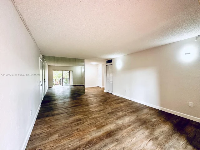 7231 Miami Lakes Dr # C18, Miami Lakes FL 33014