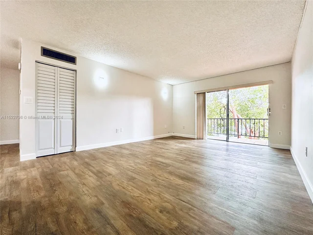 7231 Miami Lakes Dr # C18, Miami Lakes FL 33014