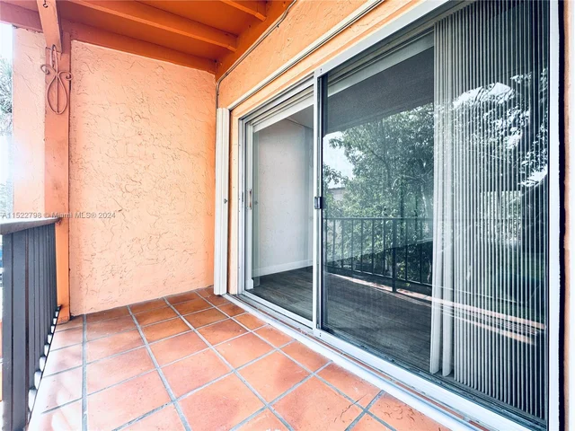 7231 Miami Lakes Dr # C18, Miami Lakes FL 33014