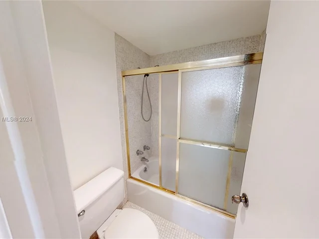 500 Bayview Dr # 2131, Sunny Isles Beach FL 33160