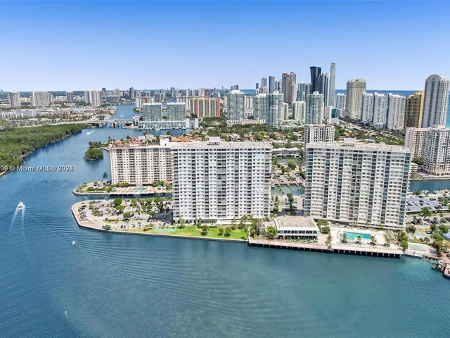 500 Bayview Dr # 2131, Sunny Isles Beach FL 33160