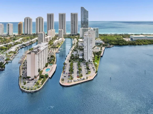 500 Bayview Dr # 2131, Sunny Isles Beach FL 33160