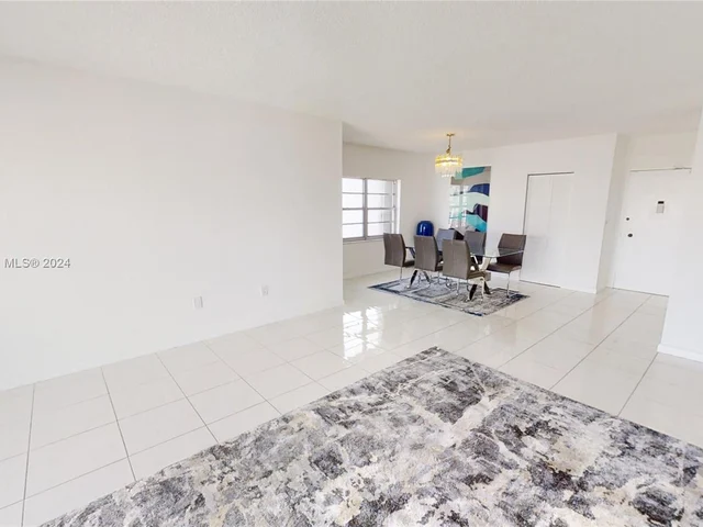 500 Bayview Dr # 2131, Sunny Isles Beach FL 33160