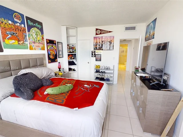 500 Bayview Dr # 2131, Sunny Isles Beach FL 33160