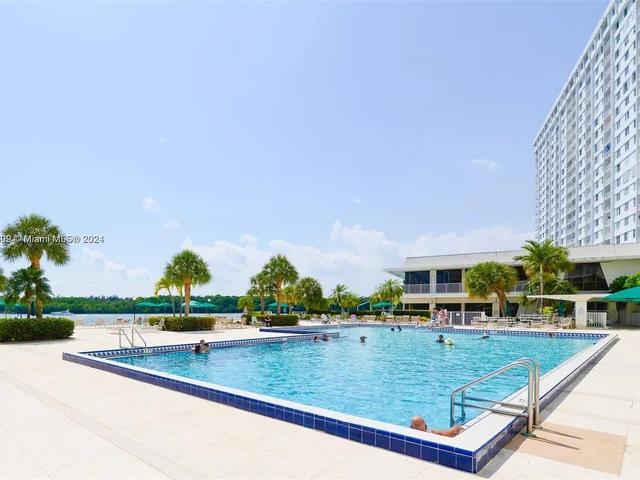 500 Bayview Dr # 2131, Sunny Isles Beach FL 33160