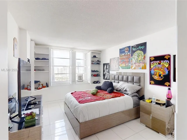 500 Bayview Dr # 2131, Sunny Isles Beach FL 33160