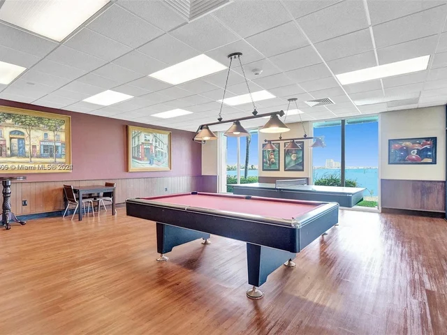 500 Bayview Dr # 2131, Sunny Isles Beach FL 33160